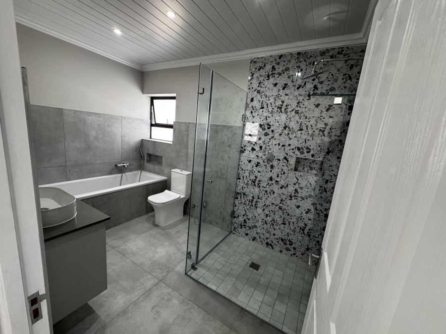3 Bedroom Property for Sale in Monte Christo Western Cape
